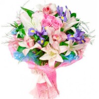 Сборный букет цветов "Лилиана"